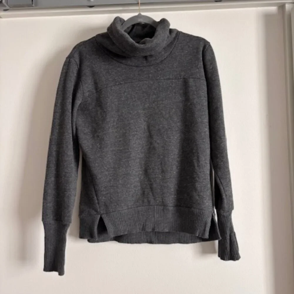 ALO YOGA HAZE Funnel Neck Sweatshirt - XS